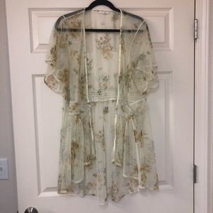 Maurices Cream Floral Cover